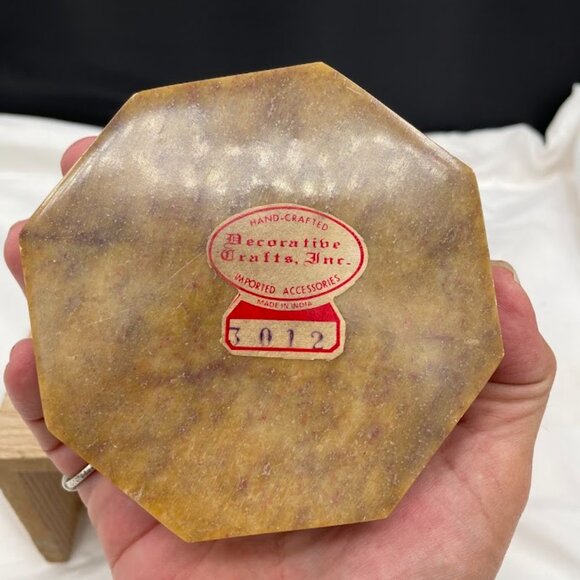 Decorative Crafts Inc India Octagonal Soapstone Dresser Trinket Box Brass Flower - Picture 9 of 10